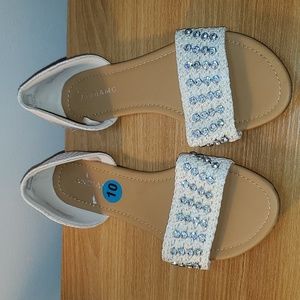 Women size 10 Sandals, Color Nude/Cream